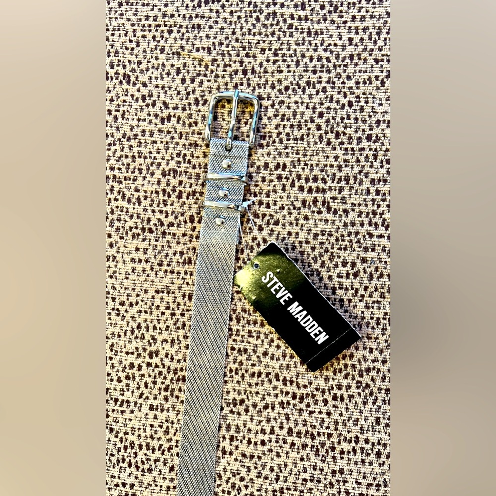 NWT ~STEVE MADDEN~ (L) Silver “Slinky”Metal Belt GORGEOUS